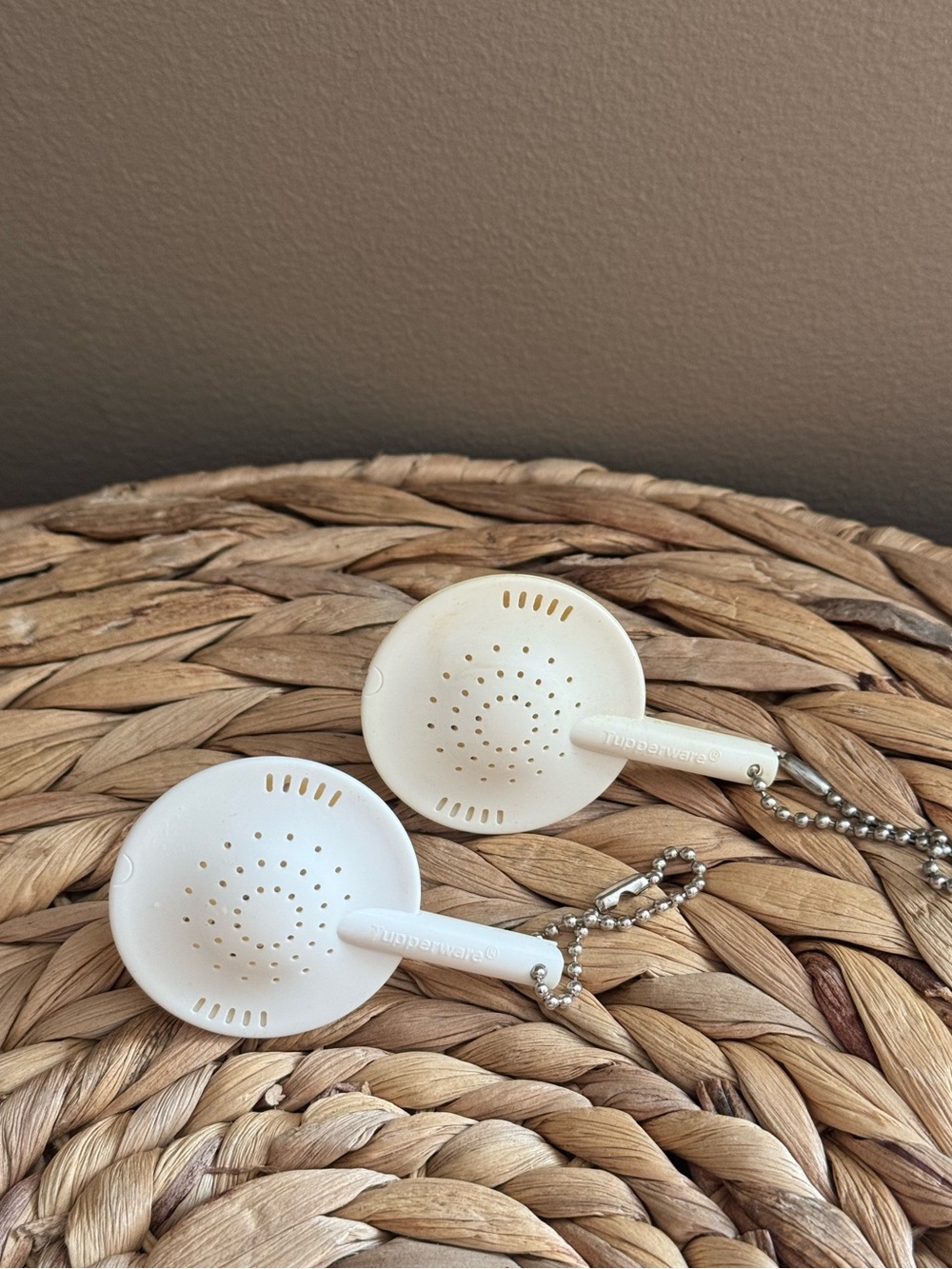 RARE Vintage 1990s Tupperware Miniature Colander Keychain - Mini Kitchen